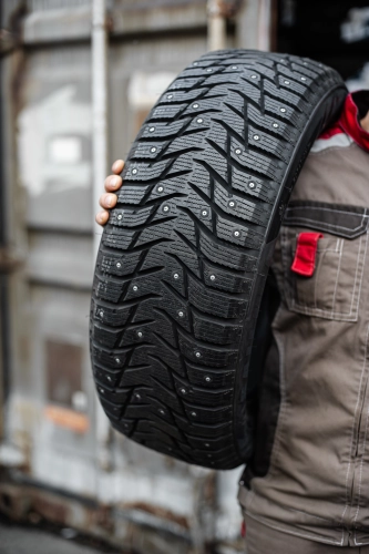 фото протектора и шины Ice Blazer WST3 Шина Sailun Ice Blazer WST3 225/45 R18 95T