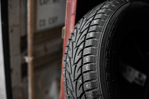 фото протектора и шины Ice Blazer WST1 Шина Sailun Ice Blazer WST1 215/65 R16C 109/107T