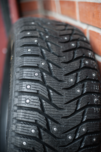 фото протектора и шины Ice Blazer WST3 Шина Sailun Ice Blazer WST3 225/65 R17 102T